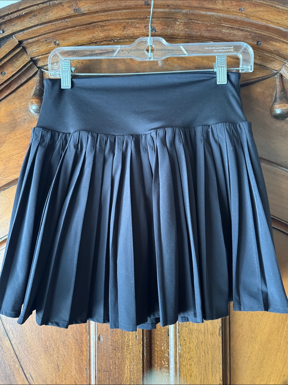Women's Woven High-Rise Pleated Skort